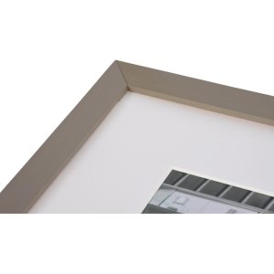 Henzo Holz-Bilderrahmen Umbria 30x40 cm braun mit Passepartout säurefrei