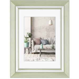 Уютная пластиковая рама