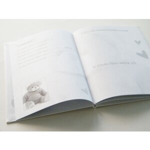 Walther Baby-Tagebuch Little Foot 20x28 cm 46 illustrierte Seiten weiß