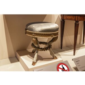 Клейкий знак Сидеть запрещено 10 см