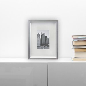 Henzo Kunststoff-Rahmen 10x15 cm METALLICA silber mit Passepartout und Klarglas