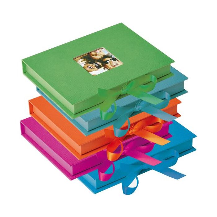 сортирует модные цвета